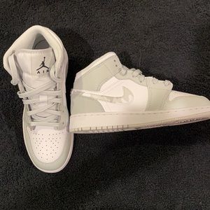 Air Jordan Mid Grey Camo